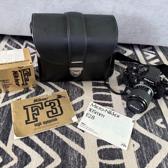 Nikon F3 HP High Eyepoint F3HP professional film camera 1986 Mint and Tested - Picture 1 of 16